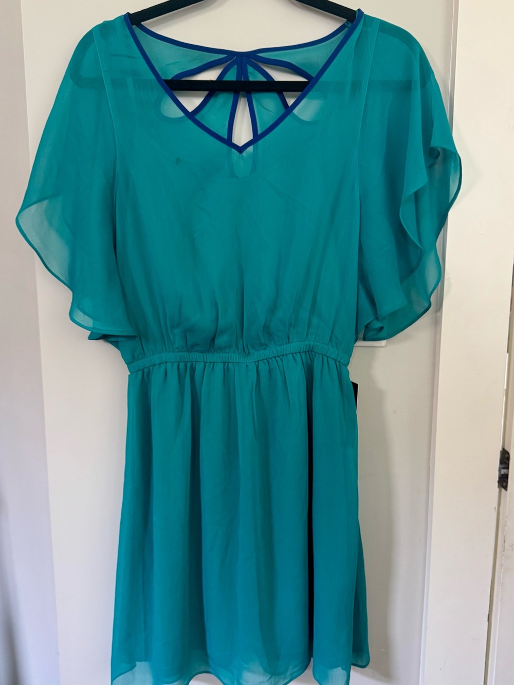 NWT Express Teal Aqua Blue Flutter Sleeve Chiffon Dress with Back Cutout Small